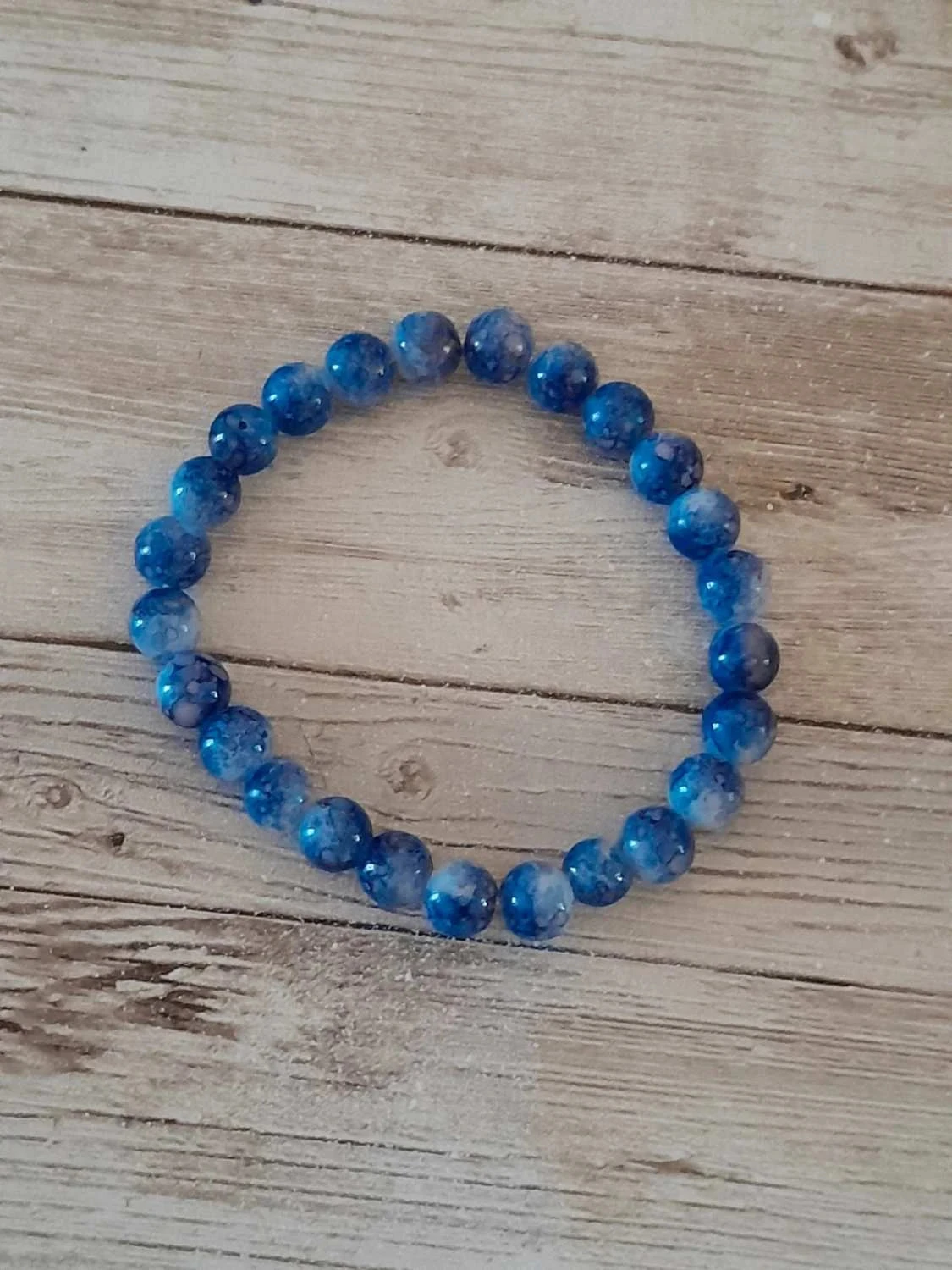 Bracelet en perles d'agate bleue, pierres rondes